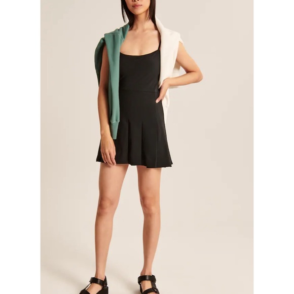 Abercrombie & Fitch Dresses & Skirts - NWT Abercrombie & Fitch Pleated Traveler Mini Tennis Dress medium